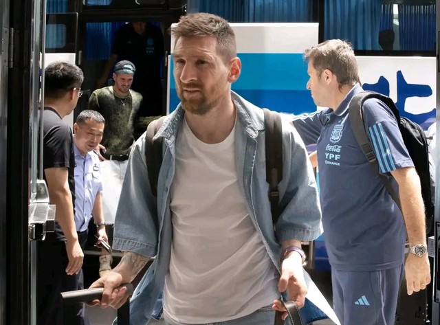 Messi bất ngờ rút lui khỏi trận đấu gặp đội tuyển Indonesia - Ảnh 1.