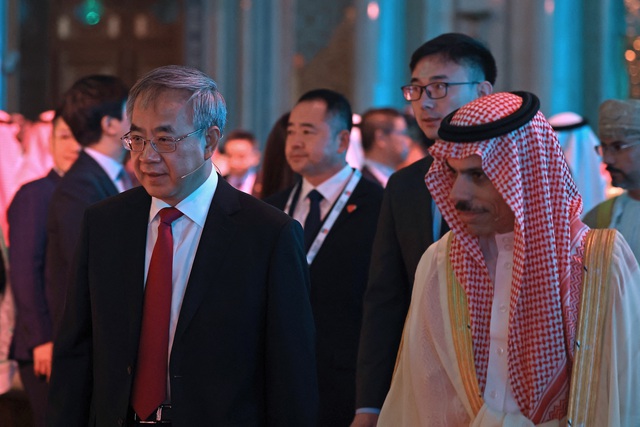 Ả Rập Xê Út công bố nhiều thỏa thuận với Trung Quốc, sau chỉ trích của Mỹ  - Ảnh 1.