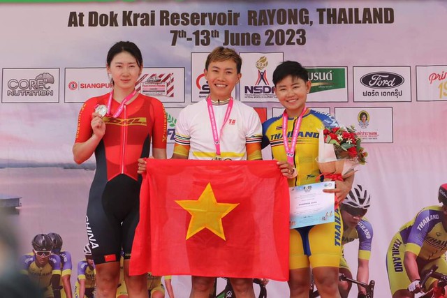 Đánh bại tay đua Trung Quốc, Nguyễn Thị Thật bảo vệ HCV xe đạp châu Á - Ảnh 1.