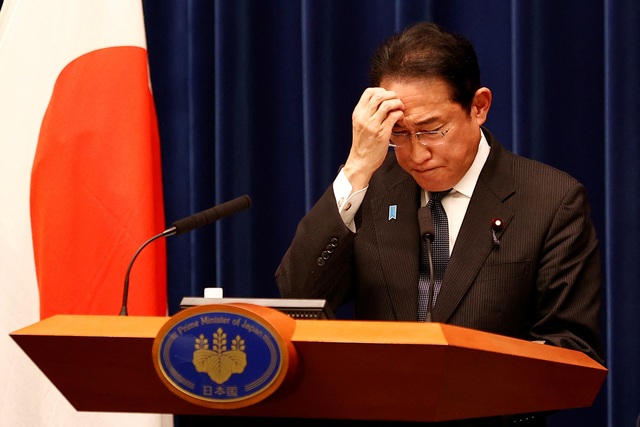 Thủ tướng Kishida: 'Cơ hội cuối cùng' để đảo ngược tỷ lệ sinh tại Nhật - Ảnh 1.