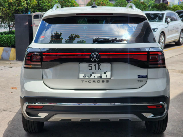 Volkswagen T-Cross kén khách, bán lại 'lỗ' 350 triệu sau 1 năm sử dụng - Ảnh 2.