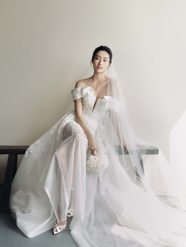 Limited Luxury Wedding Dress Collection: hóa thân thành nàng công chúa với  top những mẫu váy cưới hoàng gia - Amory Studio - Chụp ảnh cưới chuyên  nghiệp