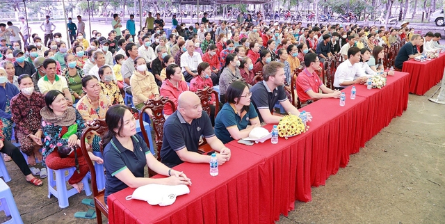 Hơn 300 người dân có hoàn cảnh khó khăn tham gia chương trình thiện nguyện vào ngày 9.6