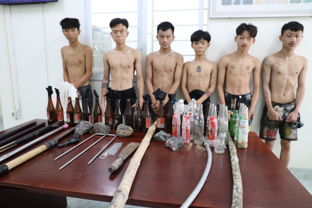 Tây Ninh: Ngăn chặn kịp thời 50 thanh thiếu niên dùng hung khí hỗn chiến trong đêmkhuya - Ảnh 3.