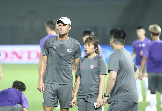 Đội Hồng Kông làm quen sân, sẵn sàng gây bất ngờ cho đội tuyển Việt Nam - Ảnh 10.
