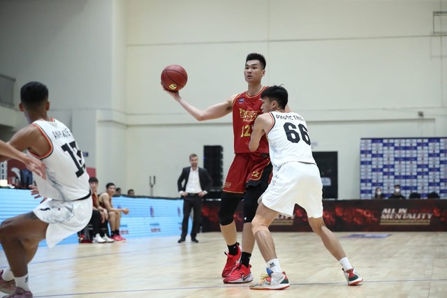 Giải bóng rổ VBA 2023: CLB Danang Dragons gây khó cho Saigon Heat - Ảnh 3.