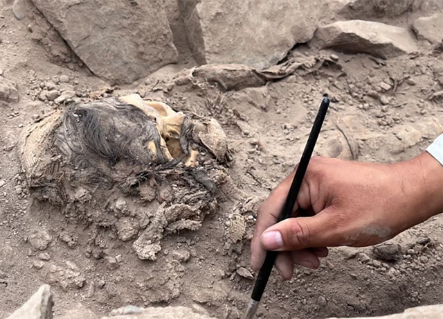 Các nhà khảo cổ Peru tìm thấy xác ướp 3.000 năm ở Lima - Ảnh 2.
