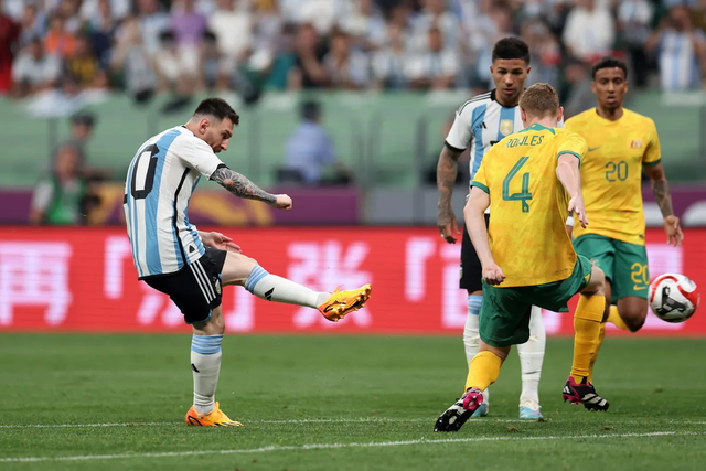 Messi ghi bàn thắng nhanh nhất sự nghiệp, đội tuyển Argentina thắng dễ đội tuyển Úc - Ảnh 1.