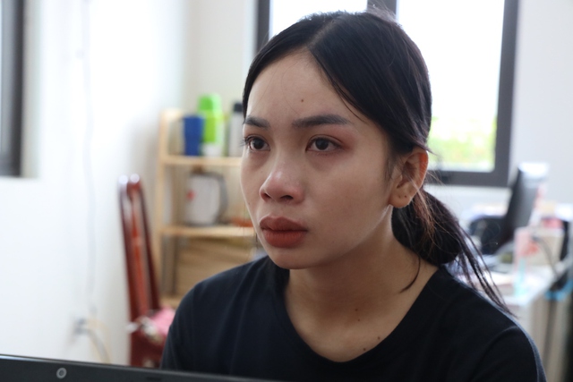 Tây Ninh: Khởi tố cô gái 22 tuổi lừa bán vòng châm "giữ hạnh phúc gia đình" - Ảnh 1.