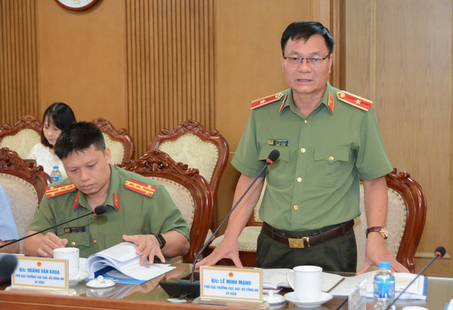 Cảnh giác với gian lận thiết bị công nghệ cao - Ảnh 1. Cảnh giác với gian lận thiết bị công nghệ cao - Ảnh 1.