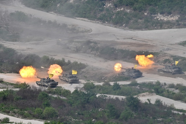 Triều Tiên phóng tên lửa đạn đạo để đáp trả cuộc tập trận Hàn-Mỹ?  - Ảnh 1.
