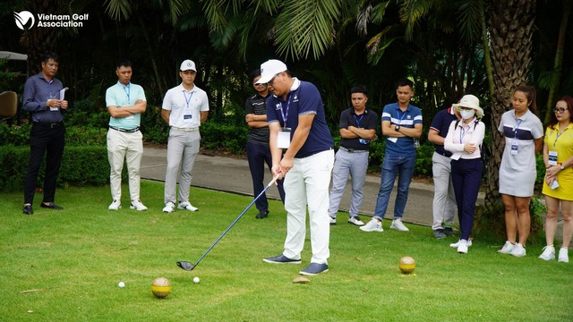 Điều kiện bắt buộc để trở thành một trọng tài golf tại Việt Nam - Ảnh 1.