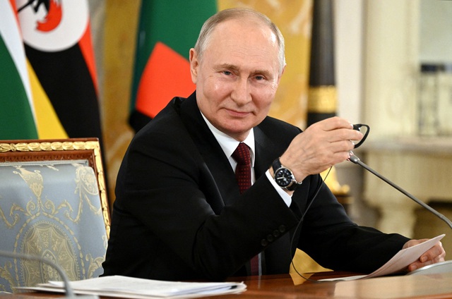Chiến sự ngày: Tổng thống Putin nói Nga sẵn sàng đối thoại - Ảnh 1.