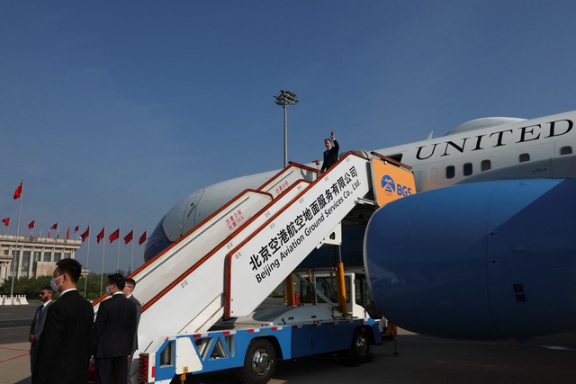 Ngoại trưởng Mỹ đặt chân đến Bắc Kinh trước cuộc họp quan trọng - Ảnh 1.