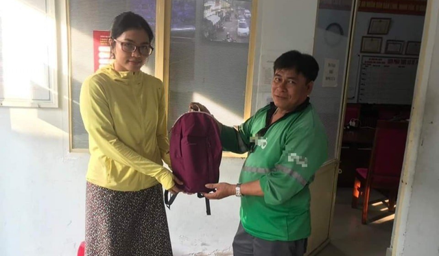 Đà Nẵng: Hai sinh viên trả lại tài sản cho người đánh rơi - Ảnh 2.