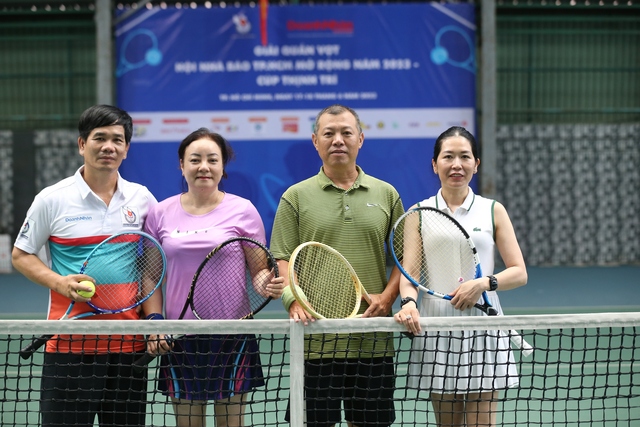 Nhiều bất ngờ thú vị tại giải quần vợt Hội Nhà báo TP.HCM 2023 - Ảnh 14.