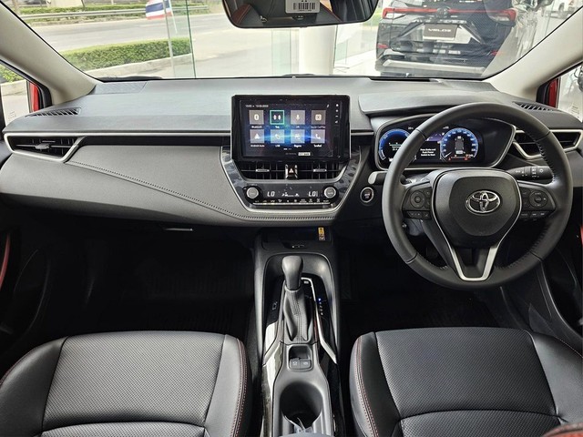 Toyota Corolla Altis 2023 nâng cấp hụt hơi 'đấu' Honda Civic   - Ảnh 4.