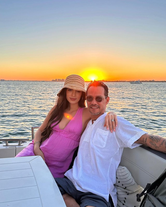 Á hậu Hoàn vũ 2021 đón con đầu lòng cùng chồng cũ Jennifer Lopez - Ảnh 2.