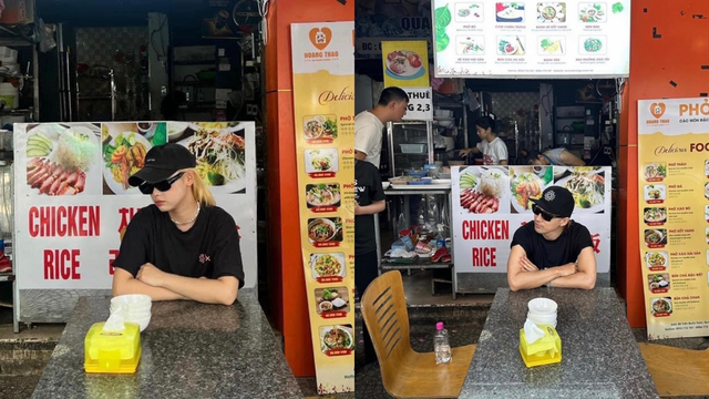 Aespa, Taeyang (BigBang), Hyoyeon (SNSD) “mukbang” ẩm thực Việt - Ảnh 6. Aespa, Taeyang (BigBang), Hyoyeon (SNSD) “mukbang” ẩm thực Việt - Ảnh 6.