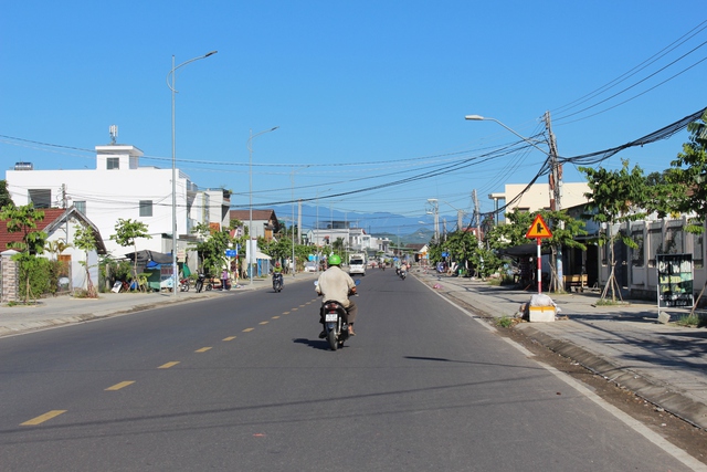 Diên Khánh tập trung nguồn lực hoàn thành các tiêu chí lên thị xã - Ảnh 4.