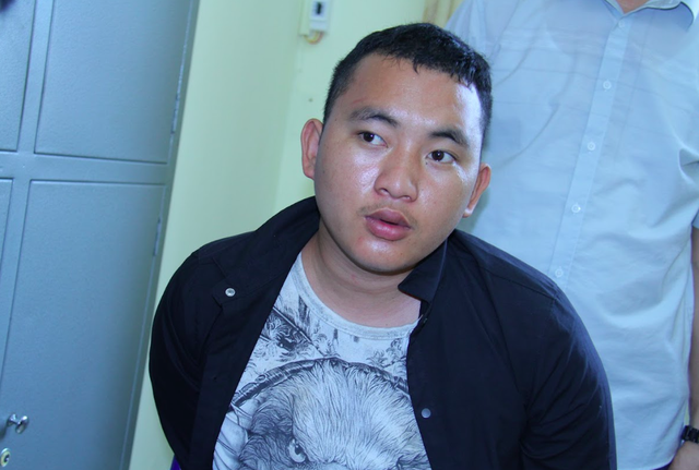 Công an Lào Cai bắt 1 nghi phạm vận chuyển 10 bánh heroin - Ảnh 2.