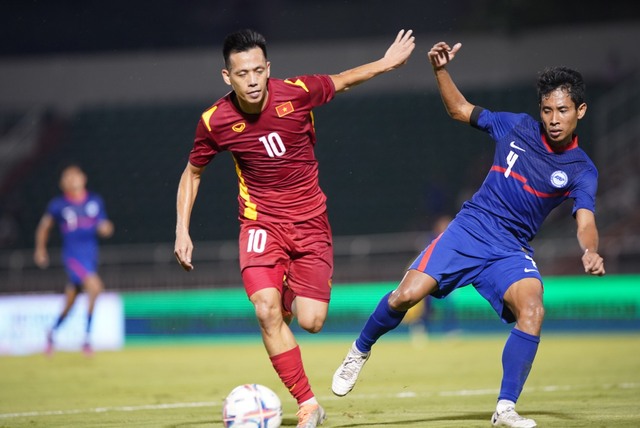 Đội tuyển Việt Nam: Tại sao HLV Troussier 'ngó lơ' Quả bóng vàng 2022 - Ảnh 1.