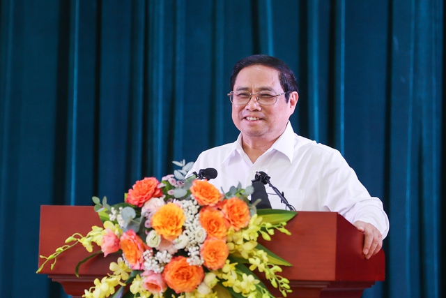 Thủ tướng Phạm Minh Chính: Xây dựng nền báo chí chuyên nghiệp, nhân văn và hiện đại - Ảnh 1.