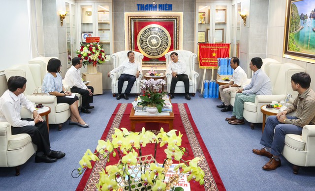 Chủ tịch Phan Văn Mãi: Báo Thanh Niên đã đồng hành rất tích cực với TP.HCM - Ảnh 2.