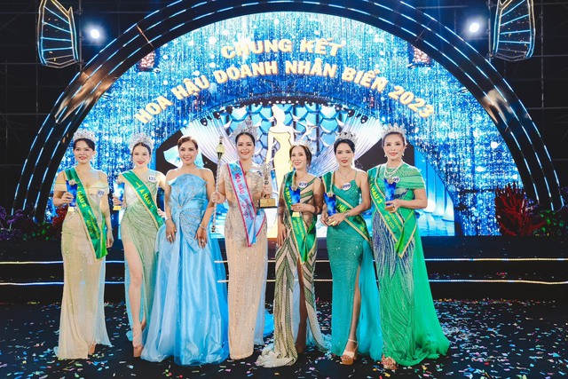 Trương Thị Tú Anh ứng xử thông minh đã đăng quang Hoa hậu doanh nhân Biển 2023 - Ảnh 7.