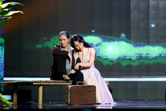 Ca sĩ Ngọc Sơn: Tôi có thể 'tắt hơi' trên sân khấu khi hát về mẹ - Ảnh 2.