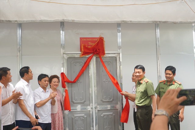 Bộ Công an xây 1.000 căn nhà cho người nghèo ở Hà Tĩnh - Ảnh 5.