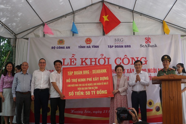 Bộ Công an xây 1.000 căn nhà cho người nghèo ở Hà Tĩnh - Ảnh 2.