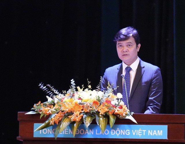 Anh Bùi Quang Huy: 'Công đoàn viên phải nghiêm túc nêu gương trong mọi lĩnh vực'   - Ảnh 3.