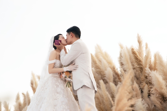 Chồng kín tiếng tiết lộ cuộc sống hôn nhân với ca sĩ Minh Hằng - Ảnh 2.