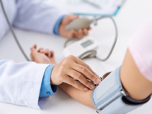 Vì sao người mắc tiểu đường cần chú ý với huyết áp thấp ? - Ảnh 1.