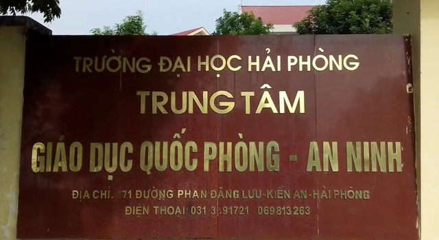 Xác minh thông tin 1 giáo viên trung tâm giáo dục quốc phòng bị 'tố' gạ tình nữ sinh viên - Ảnh 1.