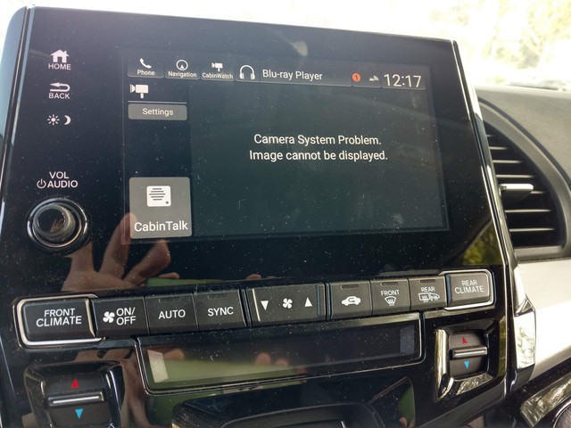 Gần 1,2 triệu xe ô tô Honda bị lỗi camera lùi, màn hình nhấp nháy   - Ảnh 1.