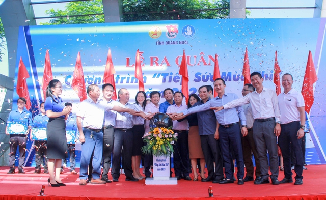 Quảng Ngãi: Gần 1.000 tình nguyện viên hỗ trợ kỳ thi tốt nghiệp THPT quốc gia - Ảnh 3.