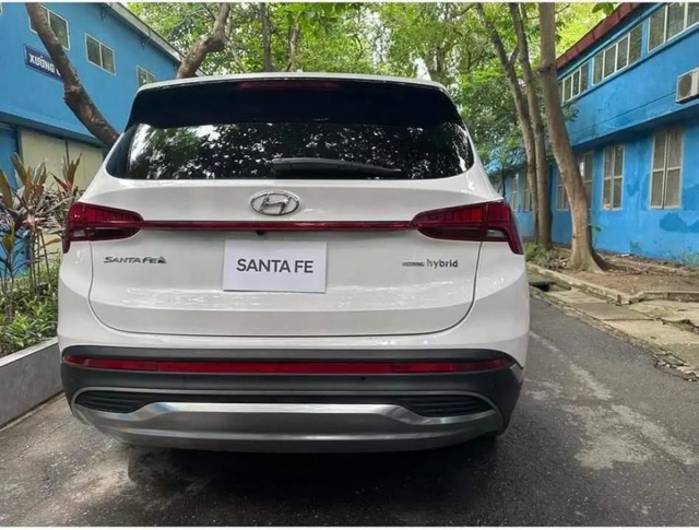Hyundai Santa Fe động cơ Hybrid lộ diện tại Việt Nam   - Ảnh 1.