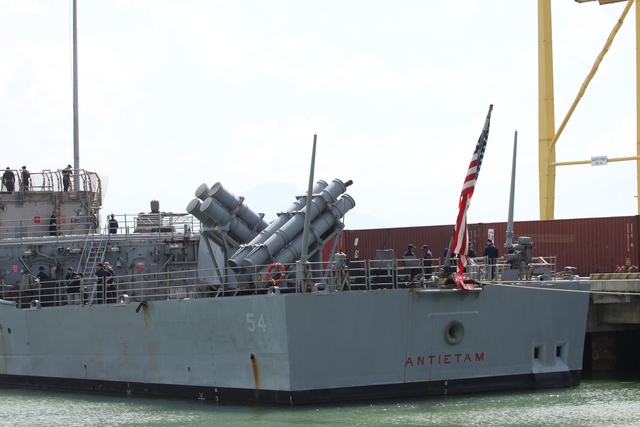 Đoàn tàu Hải quân Hoa Kỳ thăm hữu nghị TP.Đà Nẵng - Ảnh 7.