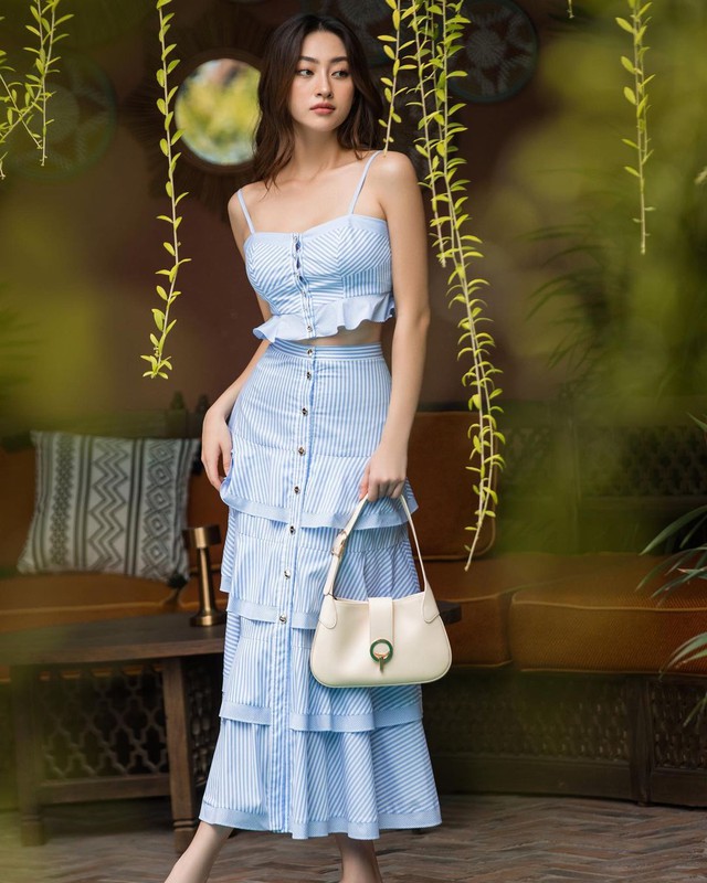 Thiết kế váy dáng dài từ hè sang thu được nàng hậu Việt biến hóa đa dạng   - Ảnh 10.