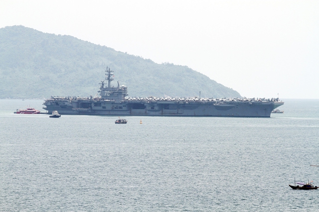 Đoàn tàu Hải quân Hoa Kỳ thăm hữu nghị TP.Đà Nẵng - Ảnh 1.