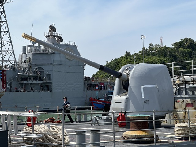 Đoàn tàu Hải quân Hoa Kỳ thăm hữu nghị TP.Đà Nẵng - Ảnh 5.
