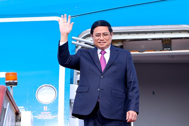Thủ tướng tới Bắc Kinh, bắt đầu chuyến thăm chính thức Trung Quốc - Ảnh 1.
