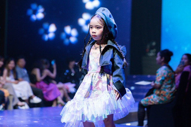 7 nhà thiết kế giới thiệu bộ sưu tập mới tại Kids Fashion Design Runway 2013 - Ảnh 14.