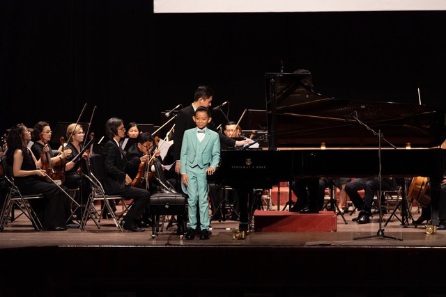 Con trai đạo diễn 'Đôi mắt' giành 'cú đúp' vàng tại Asia Pacific Arts Festival - Ảnh 1.