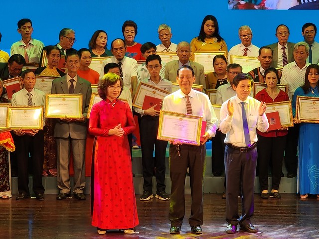 Hơn 230.000 hộ gia đình tại Đà Nẵng đạt danh hiệu gia đình văn hóa - Ảnh 1.