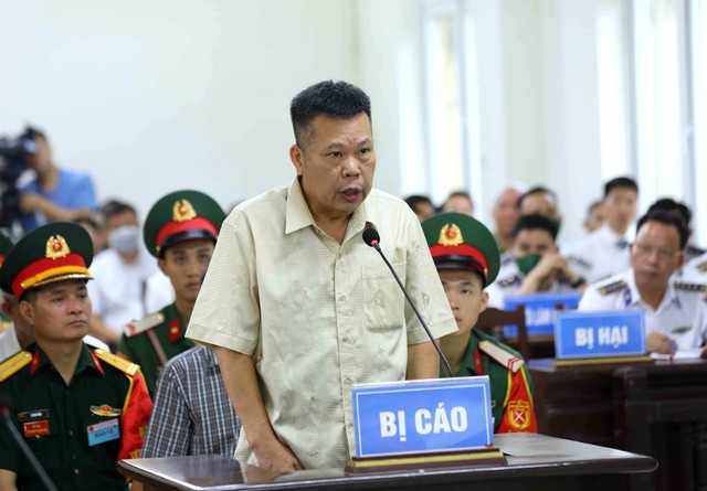 Hình ảnh 5 cựu tướng lĩnh cảnh sát biển hầu tòa vì tham ô 50 tỉ - Ảnh 5.