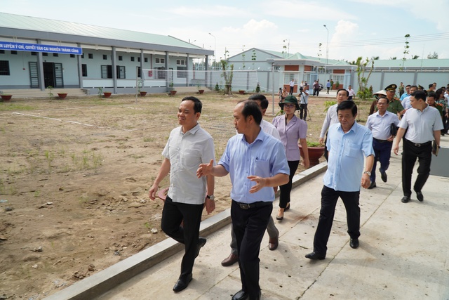 Phó thủ tướng Trần Lưu Quang thăm cơ sở cai nghiện Vĩnh Long - Ảnh 5.