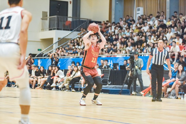 Giải bóng rổ VBA 2023: Dấu ấn nội binh trong chiến thắng của Saigon Heat - Ảnh 2.